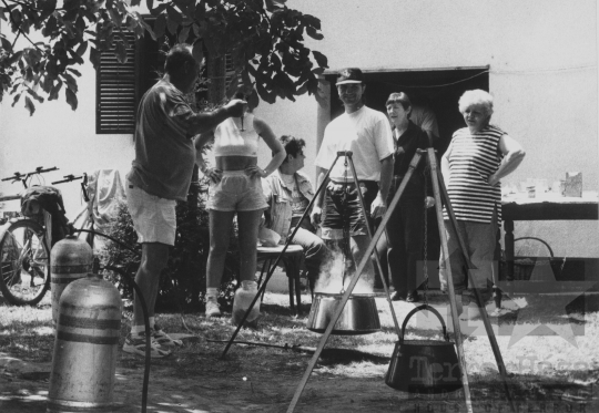 THM-BJ-11446 - Leányvári életkép az 1990-es években