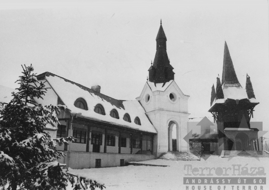 THM-BJ-11556 - Faluház Kakasdon az 1980-as években