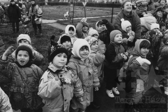 THM-BJ-11581 - Mikulás ünnepség Decsen az 1980-as években