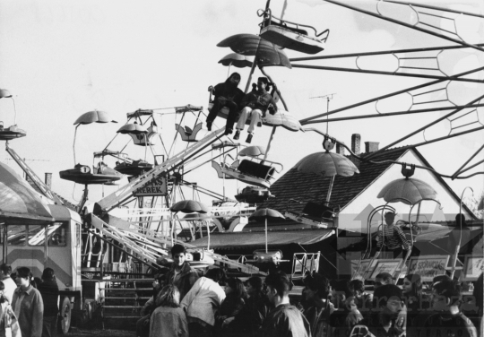 THM-BJ-11625 - Búcsú Tolna-Mözsön az 1990-es években