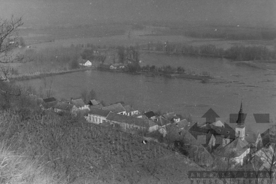 THM-BJ-11628 - Árvíz Bátán az 1990-es években