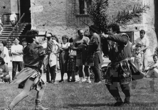 THM-BJ-11788 - Simontornyai Várfesztivál az 1980-as években