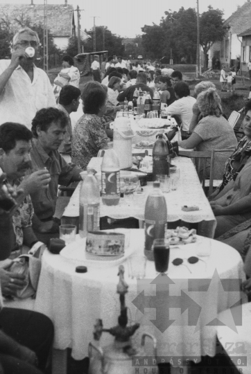 THM-BJ-11816 - Bátaszéki utcabál az 1980-as években