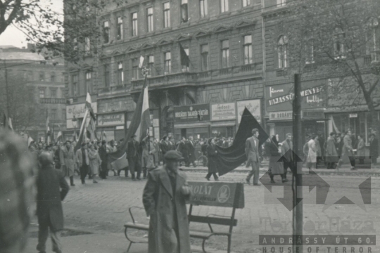 THM-DI-2016.32.12 - 1956-os forradalom és szabadságharc a Lenin körúton és környékén