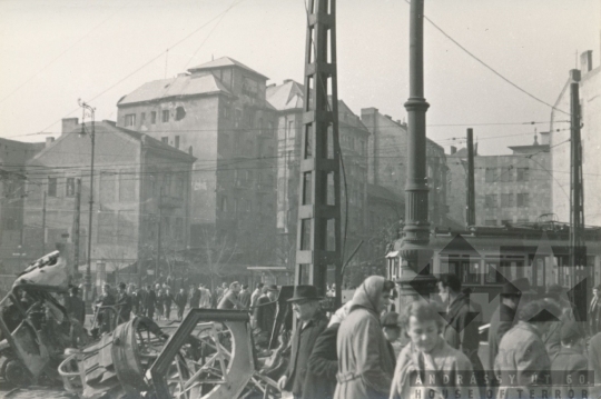 THM-DI-2016.32.3 - 1956-os forradalom és szabadságharc a Kálvin téren, a Múzeum körúton és környékén