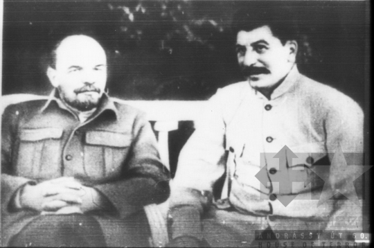 THM-DIA-2013.20.1.31 - Sztálin élete