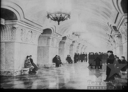 THM-DIA-2013.20.3.02 - Így épül Sztálinváros