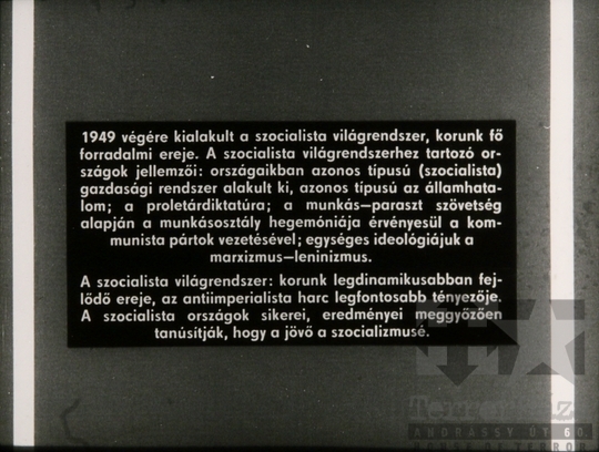 THM-DIA-2018.2.16.11  - A két világrendszer és jellemzőik