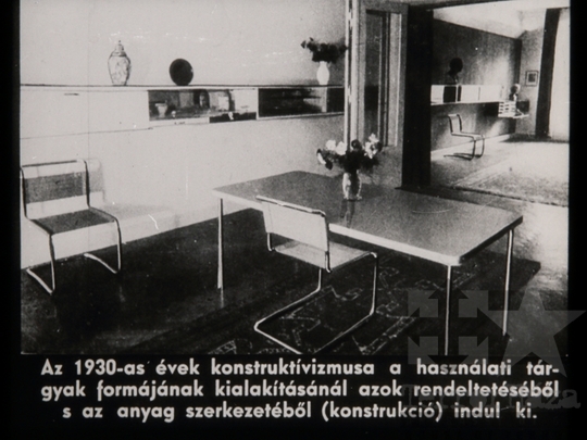 THM-DIA-2018.2.23.11 - Mai lakásművészet