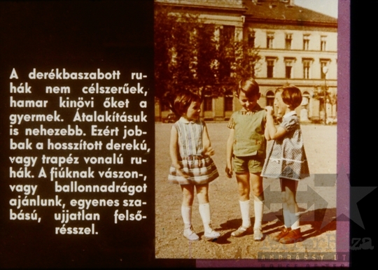 THM-DIA-2018.2.24.07 - Az óvodások és iskolások öltöztetése