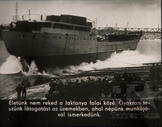 THM-DIA-2018.2.9.54 - Hazámat szolgálom