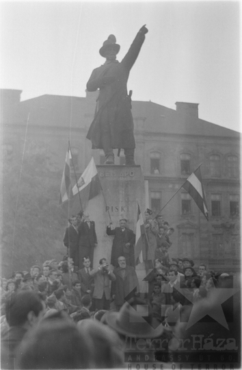 THM-FGY-2017.3.44 - 1956-os forradalom és szabadságharc Budán