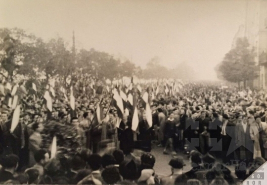THM-KJ-2017.2.4 - 1956-os forradalom és szabadságharc a Belvárosban