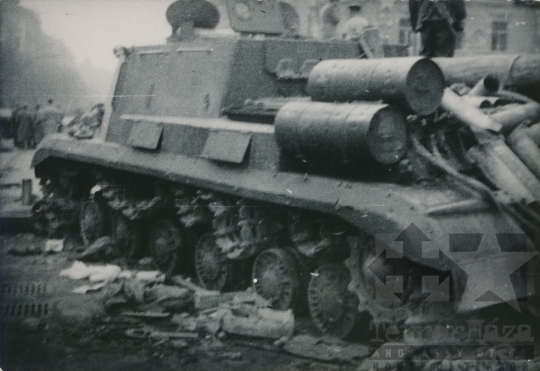 THM-RF-2016.5.37 - 1956-os forradalom és szabadságharc a József körúton és környékén