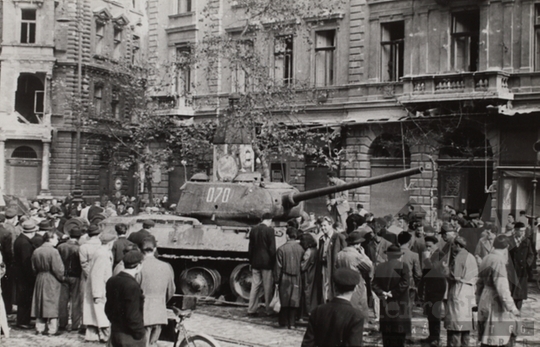 THM-TF-00072 - 1956-os forradalom és szabadságharc a József körúton és környékén
