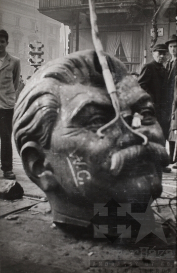 THM-TF-00100 - 1956-os forradalom és szabadságharc az Erzsébet körúton és környékén