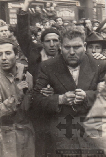 THM-UN-2017.1.159 - 1956-os forradalom és szabadságharc Budapesten